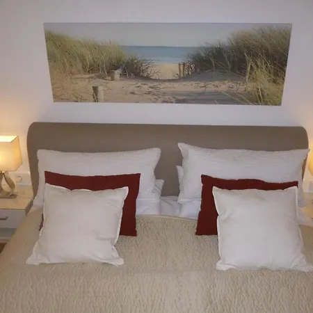 2 Ostsee-wellnesslandhaeuser Sauna, Dampfbad, Jacuzzi *