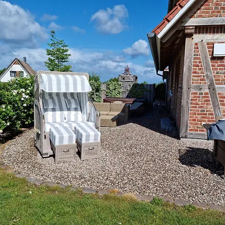 Villa 2 Ostsee-wellnesslandhaeuser Sauna, Dampfbad, Jacuzzi Groß Schwansee