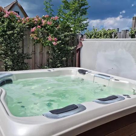 Villa 2 Ostsee-wellnesslandhaeuser Sauna, Dampfbad, Jacuzzi