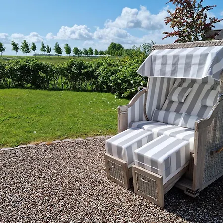 2 Ostsee-wellnesslandhaeuser Sauna, Dampfbad, Jacuzzi