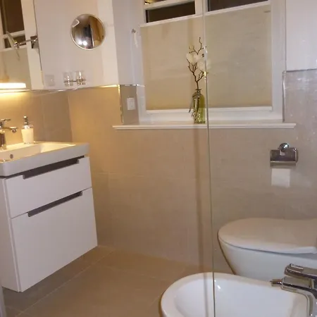 2 Ostsee-wellnesslandhaeuser Sauna, Dampfbad, Jacuzzi *