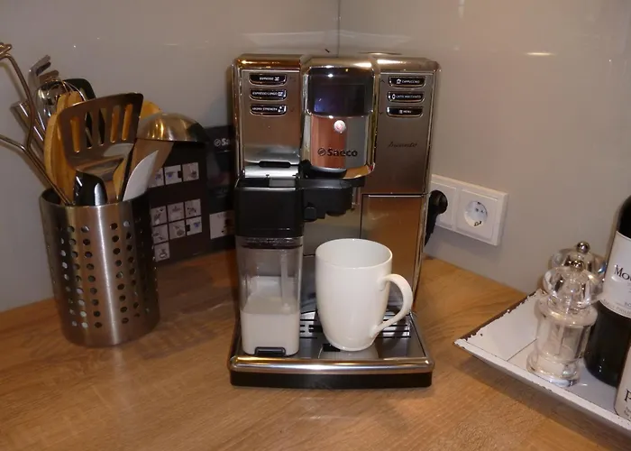 2 Ostsee-wellnesslandhaeuser Sauna, Dampfbad, Jacuzzi * Groß Schwansee