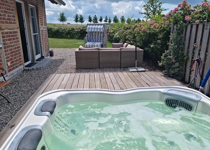 Villa 2 Ostsee-wellnesslandhaeuser Sauna, Dampfbad, Jacuzzi *