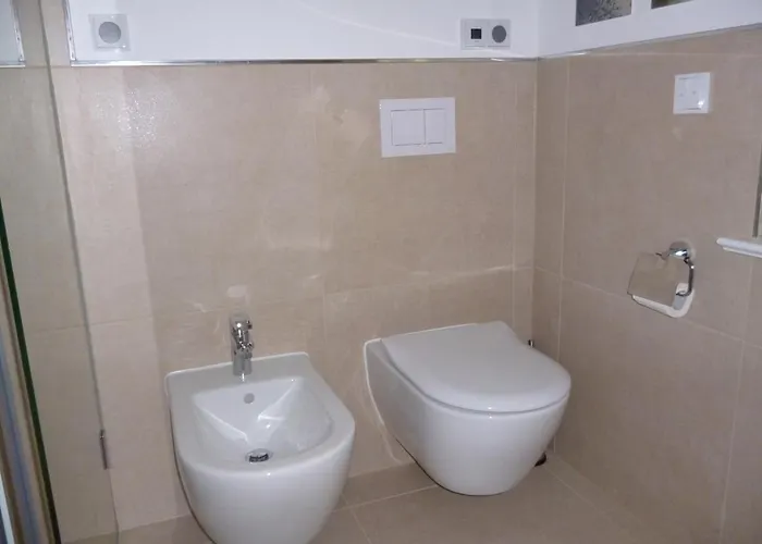 2 Ostsee-wellnesslandhaeuser Sauna, Dampfbad, Jacuzzi Villa