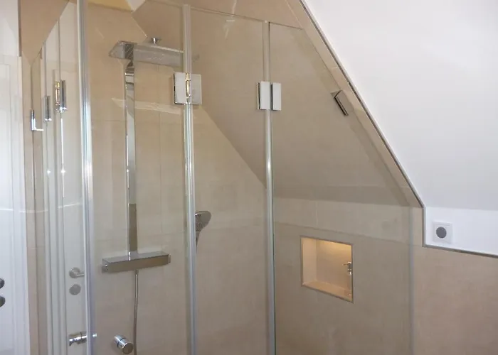 2 Ostsee-wellnesslandhaeuser Sauna, Dampfbad, Jacuzzi *