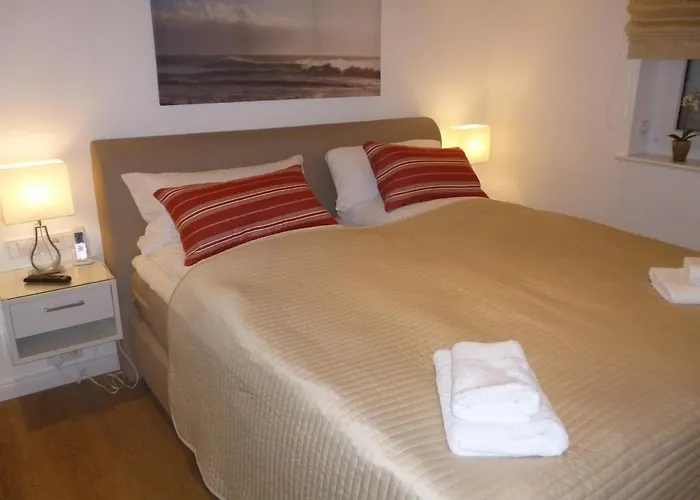 2 Ostsee-wellnesslandhaeuser Sauna, Dampfbad, Jacuzzi *