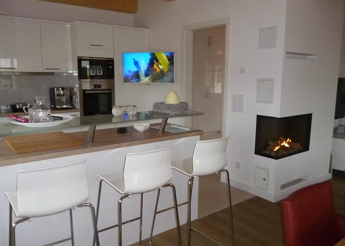 2 Ostsee-wellnesslandhaeuser Sauna, Dampfbad, Jacuzzi Groß Schwansee